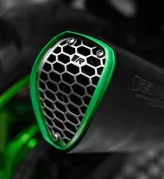 Escape deportivo REMUS NXT Slip-On para Kawasaki Z500/Ninja 500, acero inoxidable negro con detalles en verde, con homologación ECE.